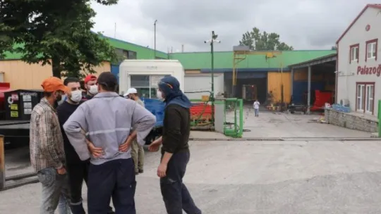 İzmit'teki fabrikanın boyahanesinde yangın!