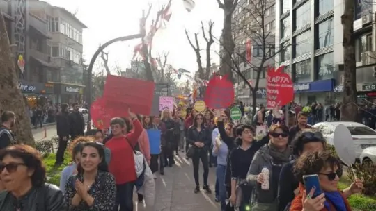 İzmit'te kadınlar neden yürüdü?