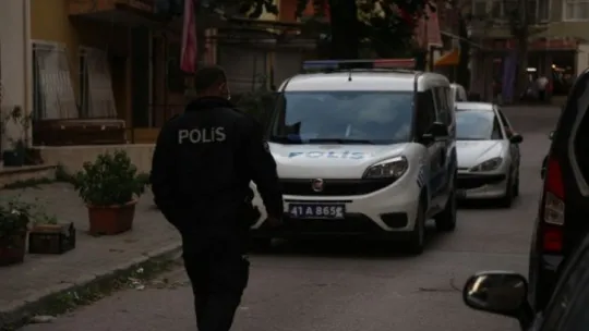İzmit'te karı kocayı bıçakladılar!