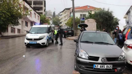 İzmit'te yağmur kazayı beraberinde getirdi: 1 yaralı!
