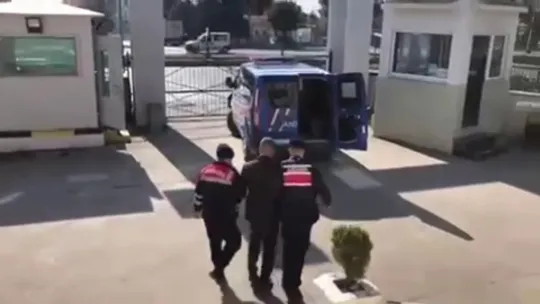 Aranması olan 820 kişi yakalandı