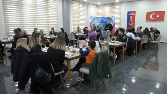 Jandarma'dan anlamlı günde anlamlı davranış!