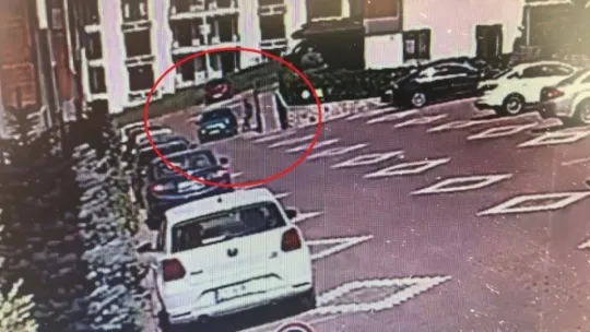 Kaan Şensoy'a evinde kurşun yağdıran saldırganların kaçma anı kamerada!