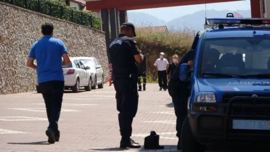 Kaan Şensoy evinde silahlı saldırıya uğradı!