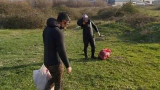Kaçak avcılar denizde polise yakalandı