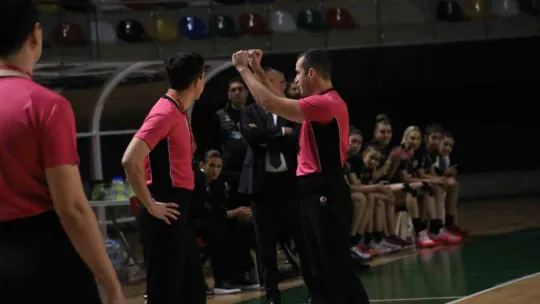 İzmit'in Perileri, Beşiktaş'ı devirdi: 69 - 60
