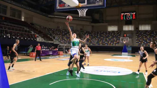 İzmit'in Perileri, Beşiktaş'ı devirdi: 69 - 60