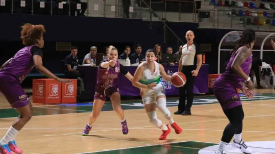 İzmit Belediyespor sahasında Galatasaray'ı mağlup etti: 93 - 79