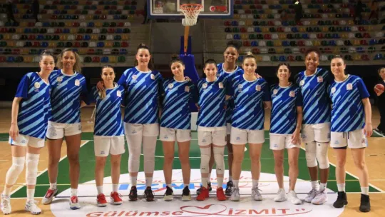 İzmit Belediyespor sahasında Galatasaray'ı mağlup etti: 93 - 79