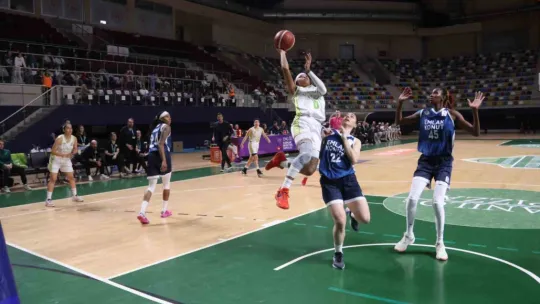 Danilos Pizza yine mağlup oldu: 66-90