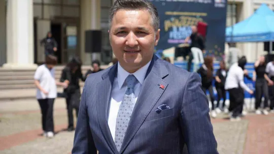 Kadınlar bu oyunla kuşakları bir araya getirdi