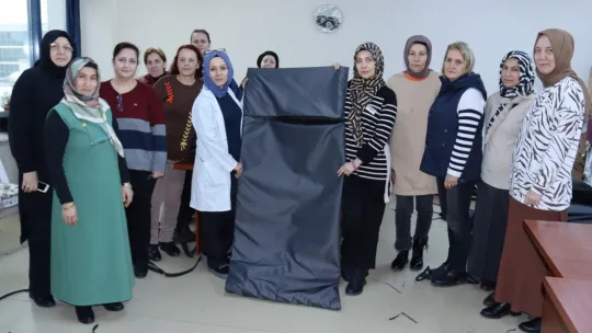 İzmitli kadınlar deprem bölgesi için çalışıyor