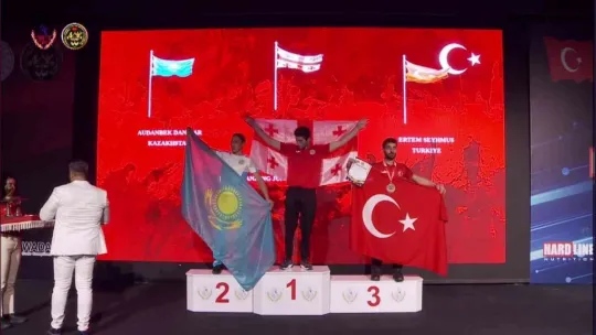 Kağıtspor, 9 madalya ile döndü