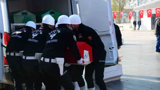 Polis memuru son yolculuğuna uğurlandı