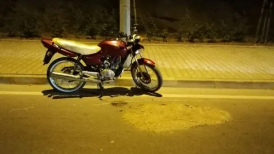 Kaldırıma çıkan motosikletten düşen 1 kişi öldü, 1 kişi yaralandı!