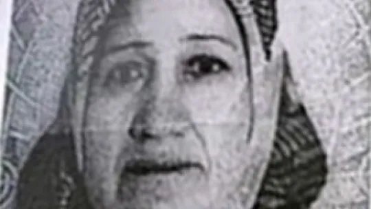 Kaldırımda yürüyen kadını hayattan kopardı