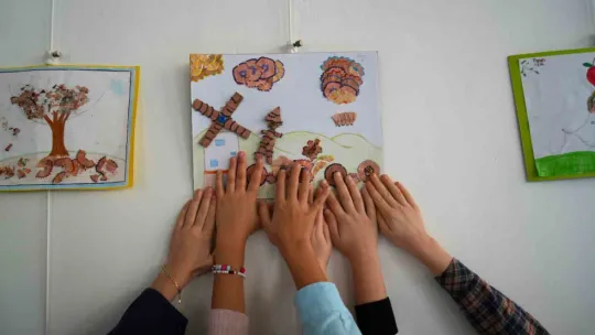 Kalemtıraş atıklarından sanat eserine