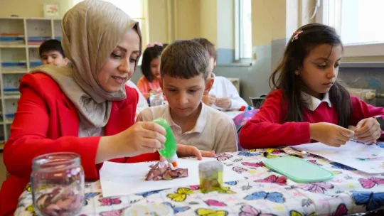 Kalemtıraş atıklarından sanat eserine