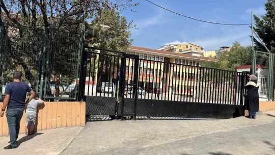 5 öğrenci hastanelik oldu
