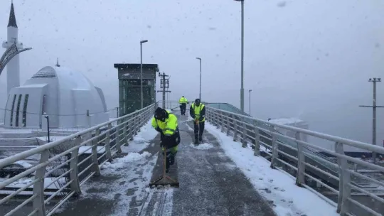 Kar alarmı: Bin 200 personel ve 354 araç sahada