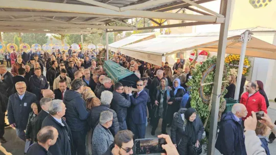 Prof. Dr. Münci Kalayoğlu son yolculuğuna uğurlandı