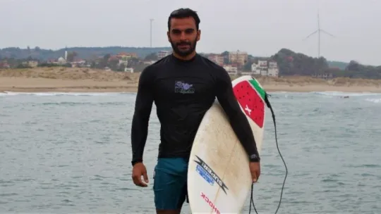 Karadeniz'in hırçın dalgalarında olimpiyatlara hazırlanıyor