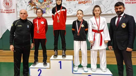 Karate il seçmelerinde Körfezli sporcular başarı elde etti