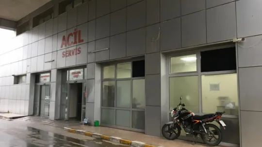Kardeşini bıçakladı