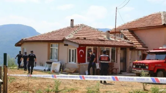 Kardeşini öldüren adam ekiplerden kaçarken kaza yaptı