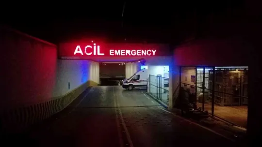 Otomobil çarpan genç kız hayatını kaybetti