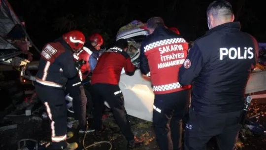 Kartepe'de kamyonetten cansız bedenini çıkardılar!