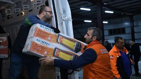 Kartepe'den Elazığ'a ısıtan yardım