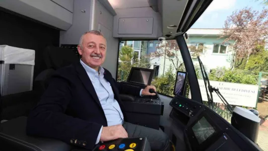 Kartepe tramvayında ilk kepçe vuruldu