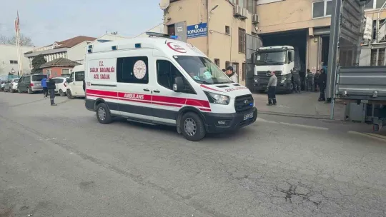 Kasanın altında kalan işçi ağır yaralandı