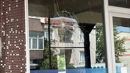 Kavgada ilgisi olmayan esnaf kalbinden vuruldu