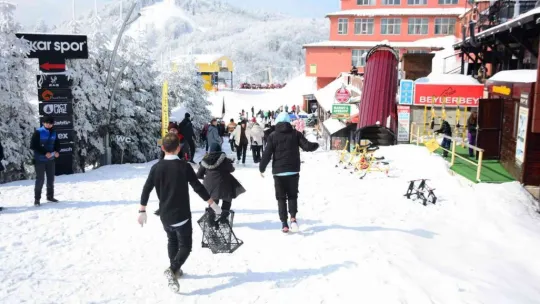 Kartepe'de karın tadını doyasıya çıkardılar