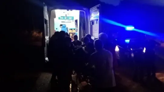 Kayalıklardan düşen vatandaş ve yardım ararken kaybolan arkadaşı bulundu