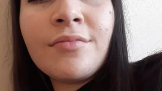 Kaybolan kızını gece gündüz sokak sokak arıyor