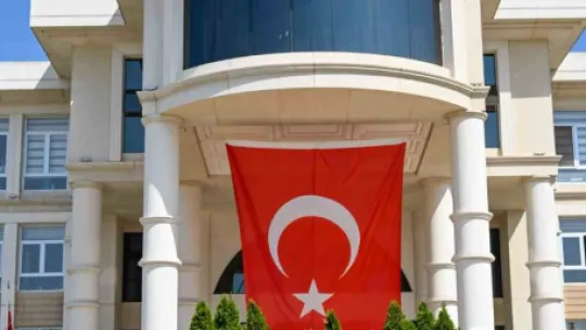 Kaymakam göz yaşları içinde son yolculuğuna uğurlandı