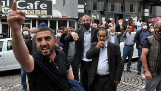 'Kayyum kayyum' sloganları attılar!