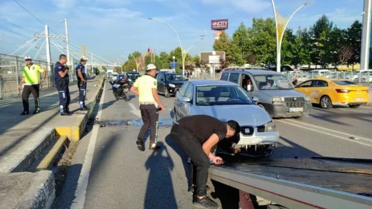 Karşı yönden gelen araca çarptı: 1 yaralı