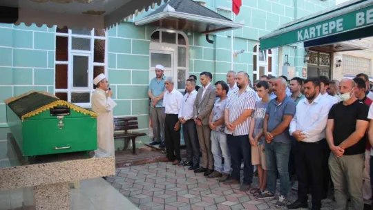 15 yaşındaki Sümeyye son yolculuğuna uğurlandı