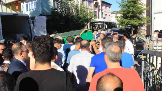 15 yaşındaki Sümeyye son yolculuğuna uğurlandı