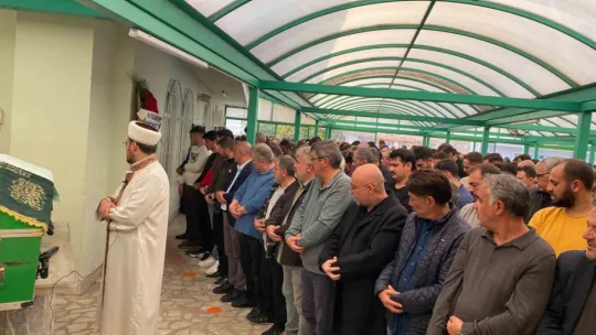 Kazada hayatını kaybeden genç, memleketinde son yolculuğuna uğurlandı