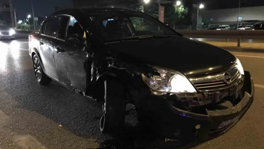 Kazada kopan tekerlek başka kazaya sebep oldu: 2 yaralı