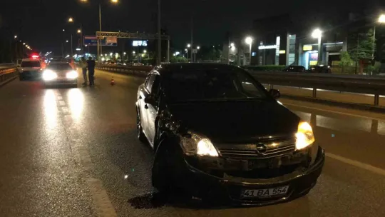 Kazada kopan tekerlek başka kazaya sebep oldu: 2 yaralı