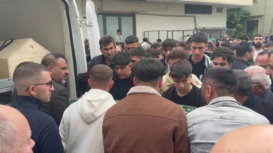 Kazada ölen 17 yaşındaki futbolcu son yolculuğuna uğurlandı