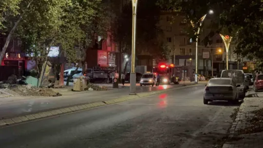 Doğal gaz borusu delindi, mahalleyi gaz kokusu sardı