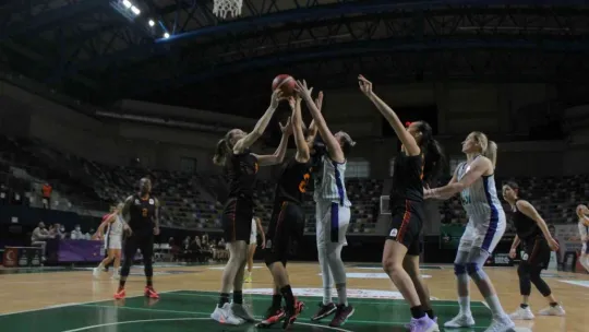 İzmit Belediyespor yine mağlup oldu 69-80