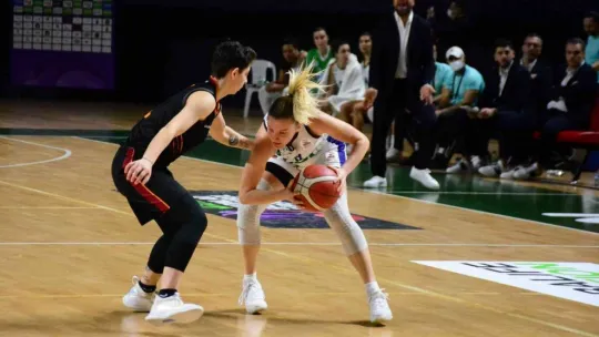 İzmit Belediyespor yine mağlup oldu 69-80